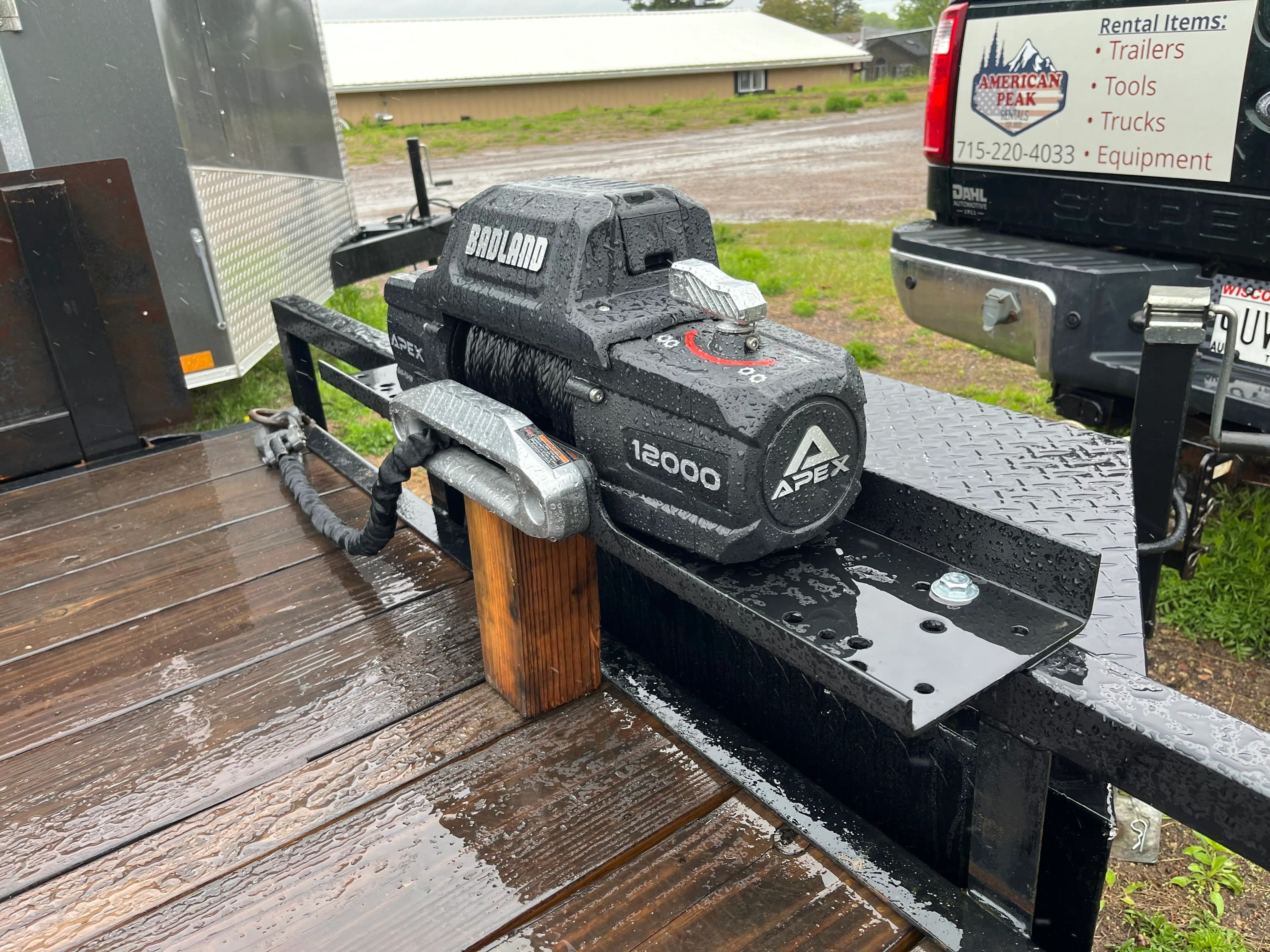 18' Car Hauler w/ Winch rental photo 2 - Eau Claire WI trailer rental