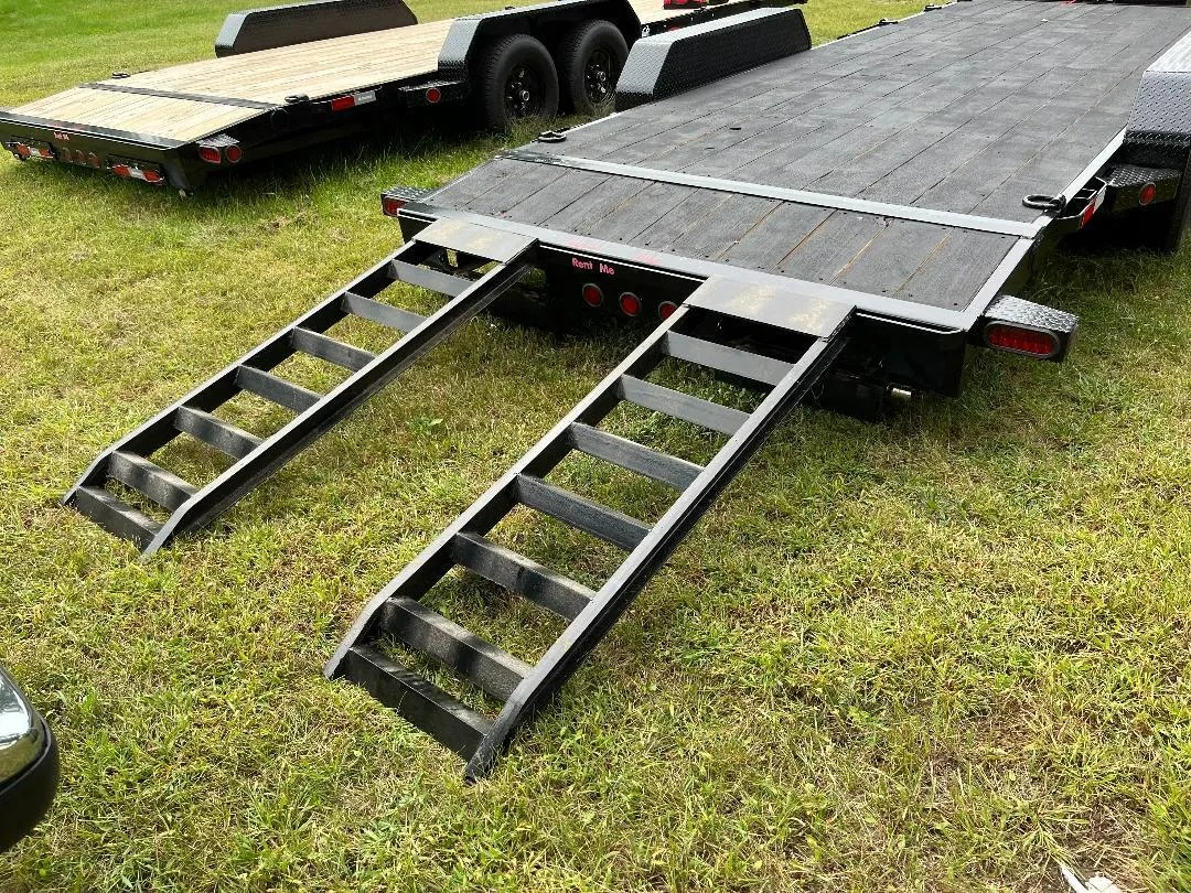 18' Car Hauler w/ Winch rental photo 4 - Eau Claire WI trailer rental