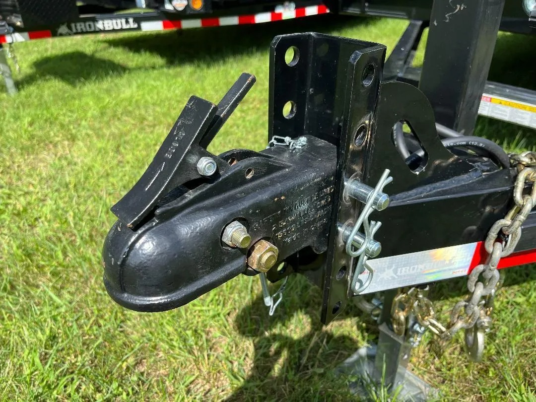 22' Car Hauler w/ Winch rental photo 3 - Eau Claire WI trailer rental