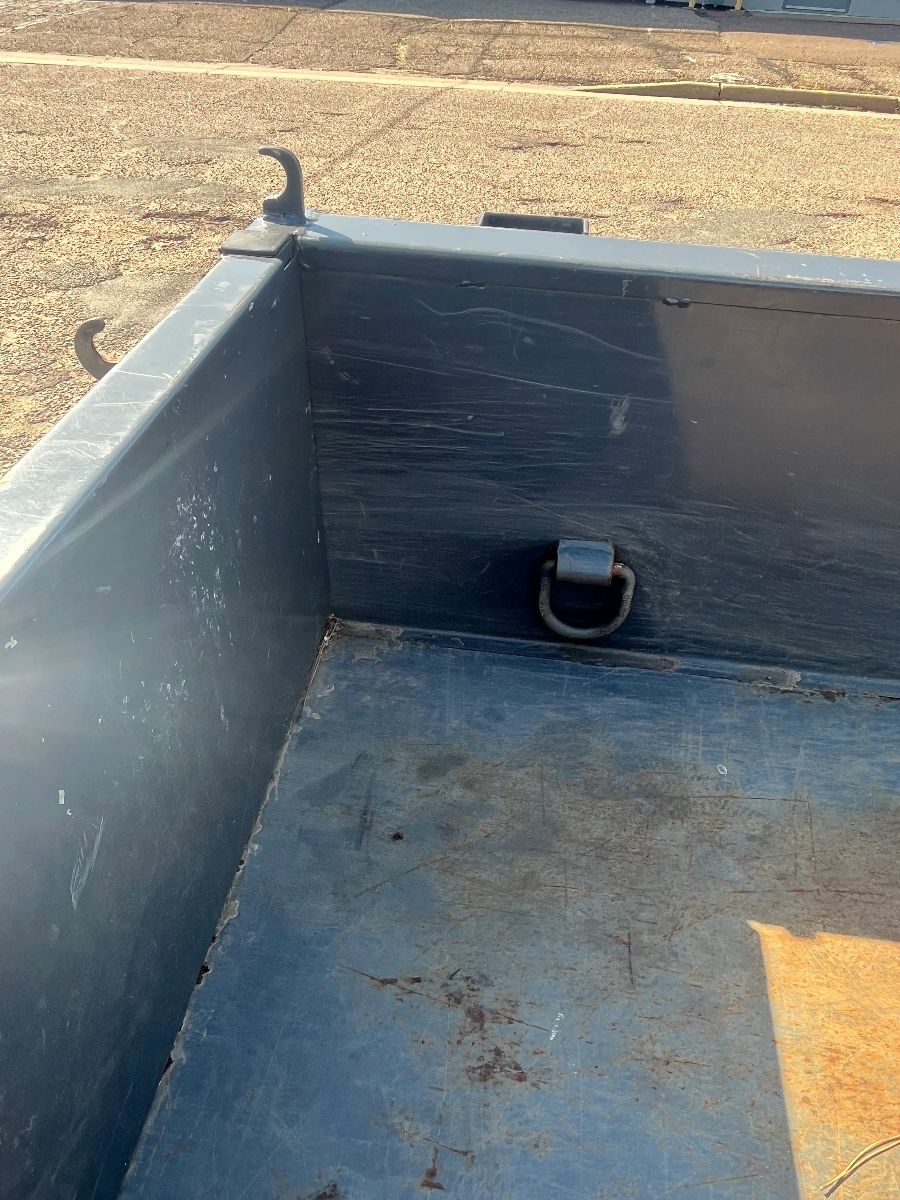 10' Dump Trailer rental photo 7 - Eau Claire WI trailer rental