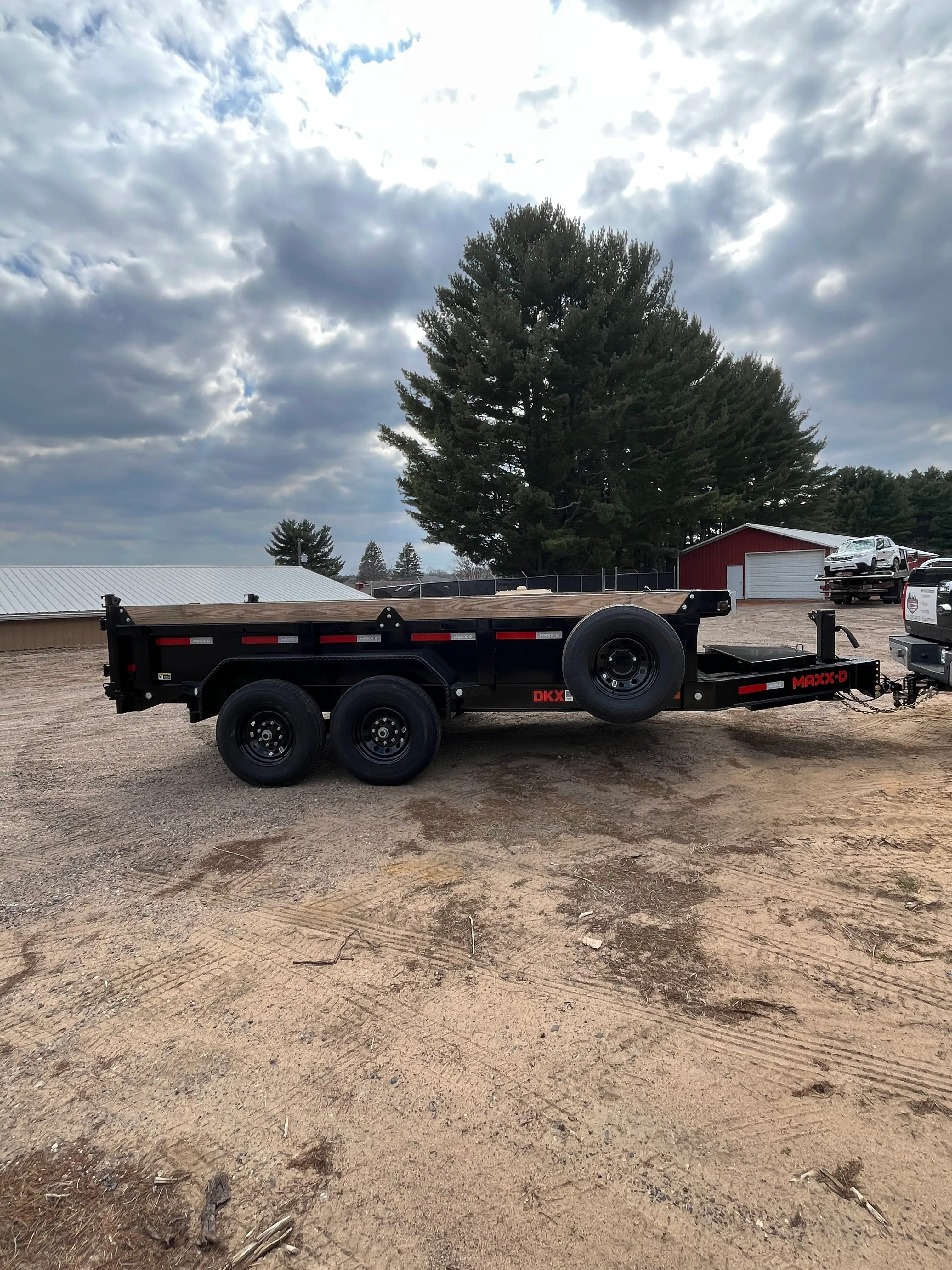 14' Dump Trailer 4' Sides rental photo 2 - Eau Claire WI trailer rental