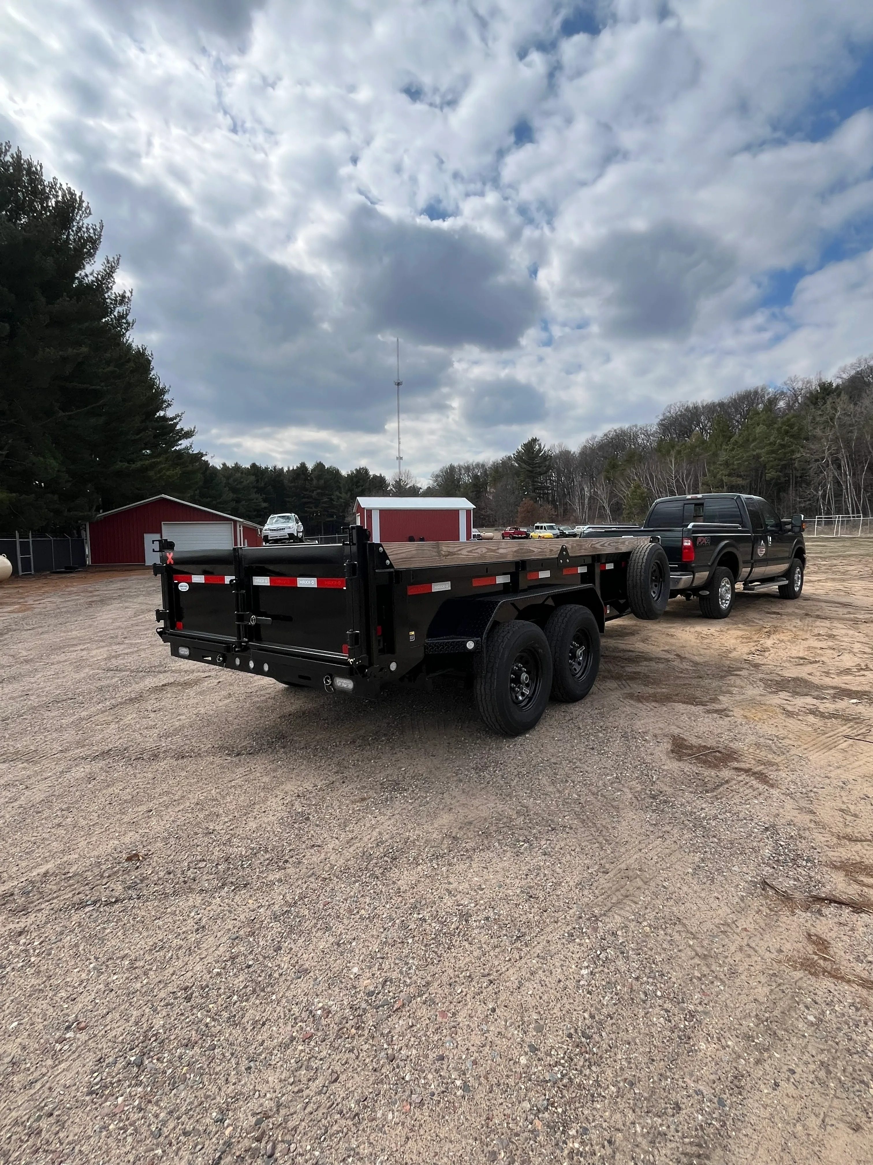 14' Dump Trailer 4' Sides rental photo 7 - Eau Claire WI trailer rental