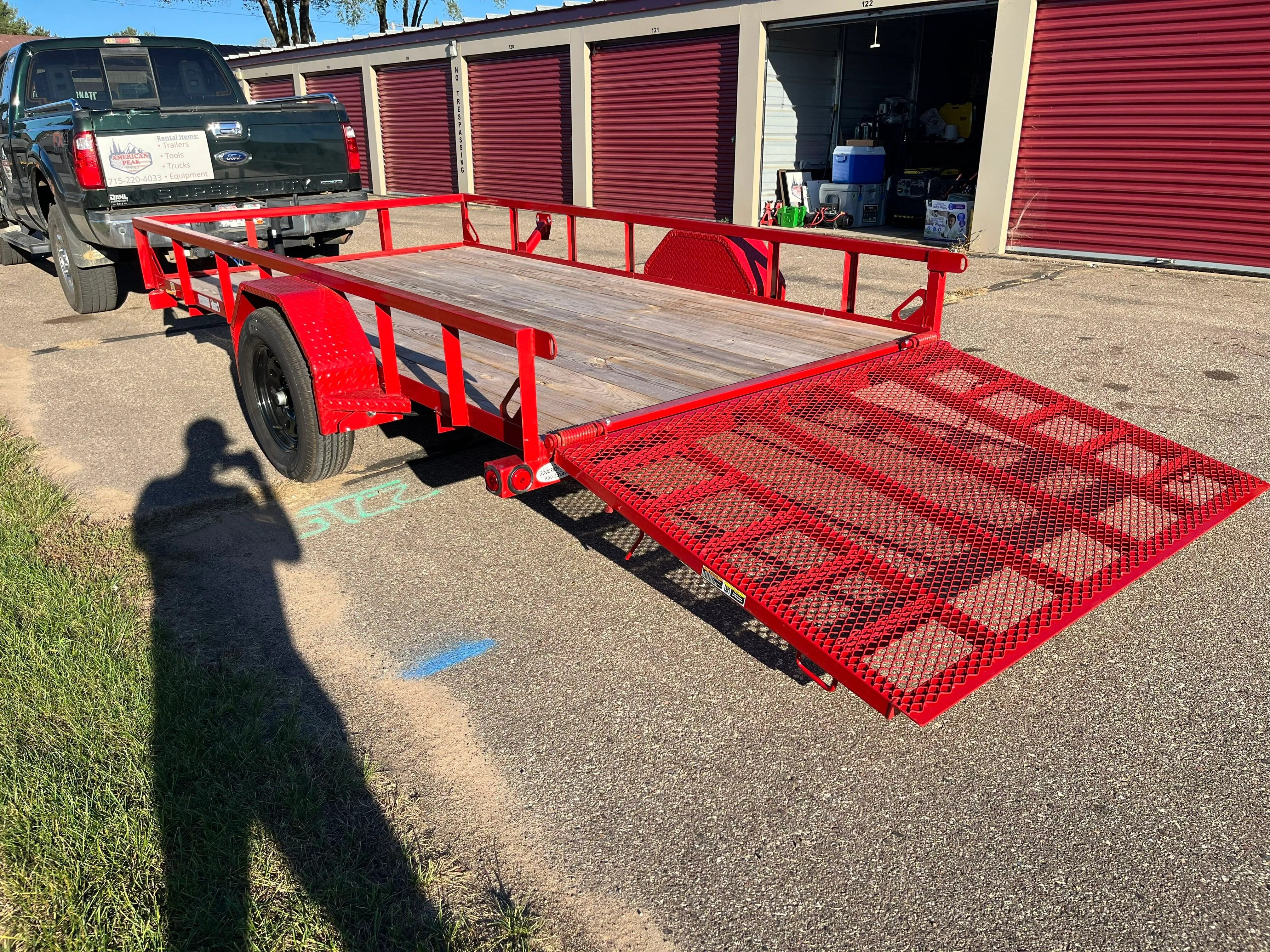 Utility trailer rental for light hauling and yard work in Eau Claire Wisconsin - versatile trailer rentals